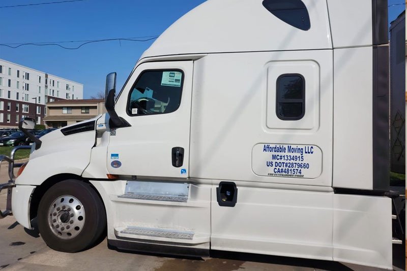Commercial vs Residential Moving: Key Differences in LA