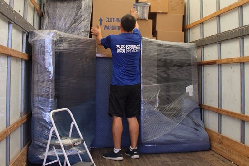When to Call Emergency Movers: 5 LA Scenarios That Demand Speed