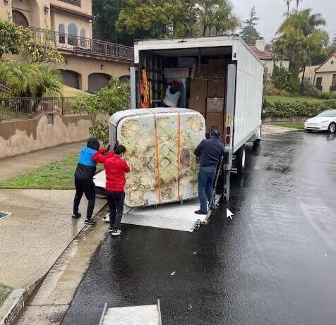 Our advanced movers will move your apartment to your new home with precision.